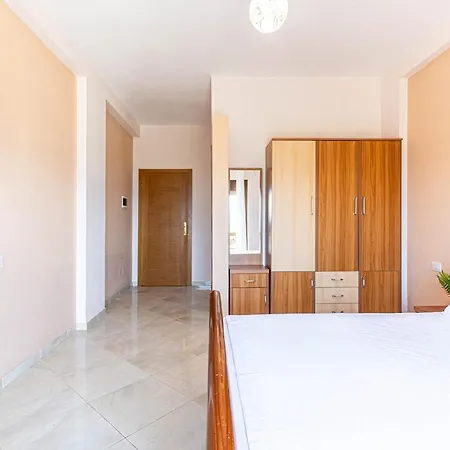 Apartment Radhima Res 10 - Double Room, Sea View