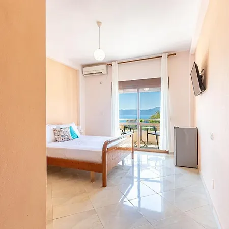 Radhima Res 10 - Double Room, Sea View